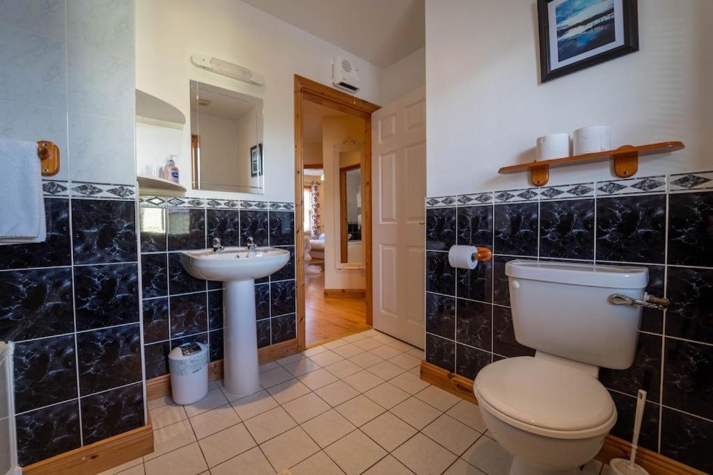 Burnham View Villa Dingle Exterior photo
